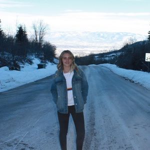 Meet your Posher, Jessica